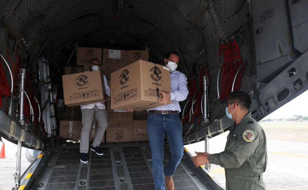 Llega a Yucatán nuevo cargamento de vacunas contra covid-19