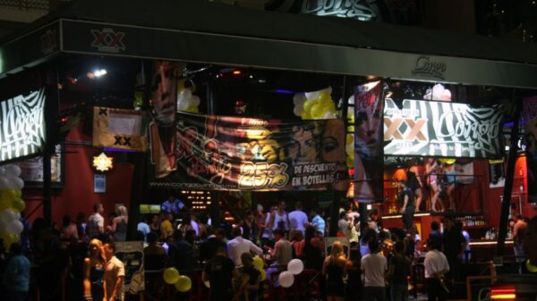 Vigilarán aforo y horarios en bares y restaurantes de Cancún.