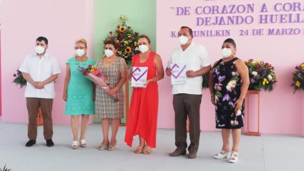 De corazón a corazón se apoya a las familias de Lázaro Cárdenas: Marisol Escalante.