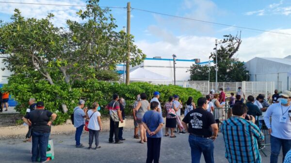 En Cancún inició la vacunación en adultos mayores contra Covid.