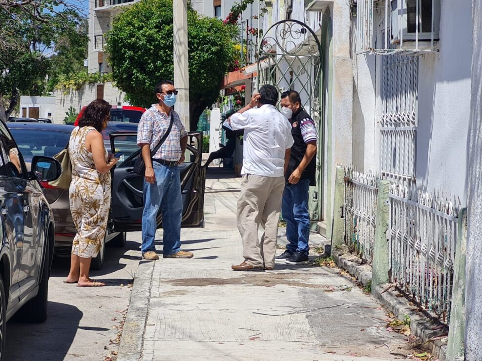 Los elementos ministeriales del Grupo de Aprehensiones llegaron hasta sus oficinas en la Bonampak.