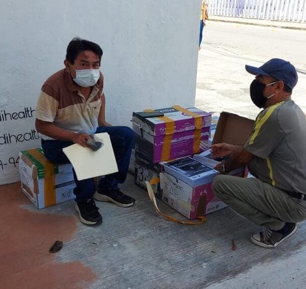 Educación de Quintana Roo entrega más de 33 mil cuadernillos impresos.