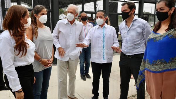 Juntos podemos disminuir las desigualdades para tener una sociedad más fuerte: Carlos Joaquín