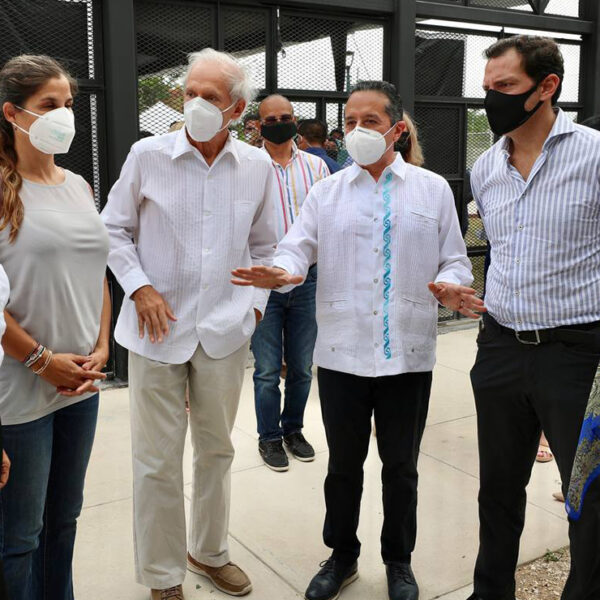 Juntos podemos disminuir las desigualdades para tener una sociedad más fuerte: Carlos Joaquín