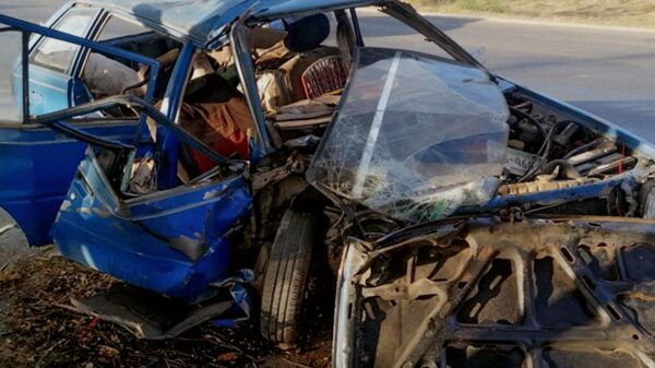 Terrible choque en el Periférico de Mérida deja a una persona prensada