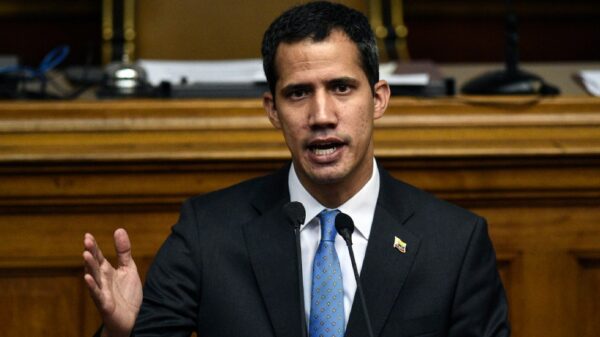Juan Guaidó da positivo a Covid-19