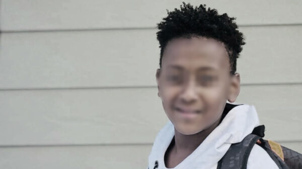 Después de intentar el desafío del apagón en TikTok, un niño de 12 años se encuentra en estado de muerte cerebral.