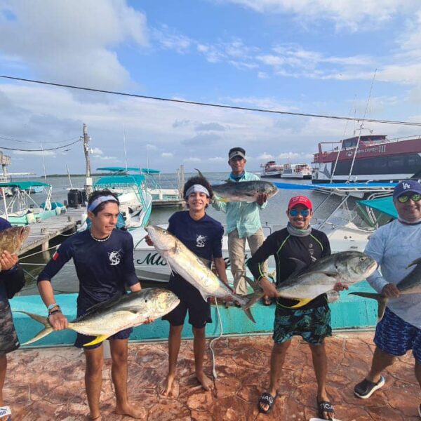 Por Covid-19 cancelan torneo de pesca deportiva en la isla de Holbox.