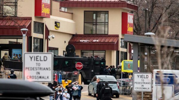 Tiroteo en Colorado deja un policía muerto