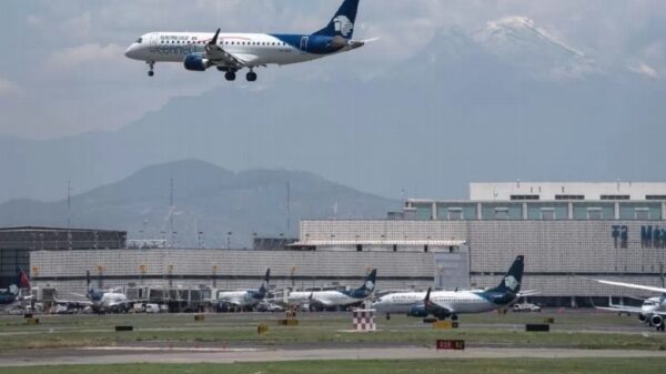 Frena juez el rediseño del espacio aéreo del Valle de México.