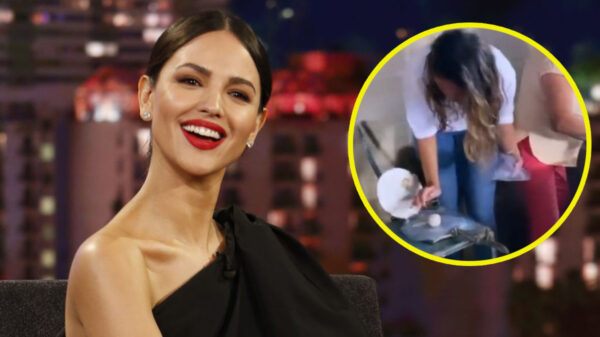 Eiza González viajó a Oaxaca en dónde preparó gorditas a mano  