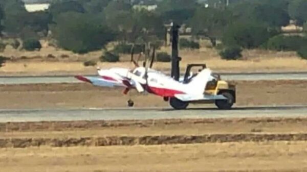 Avioneta se accidente al aterrizar el aeropuerto de Querétaro