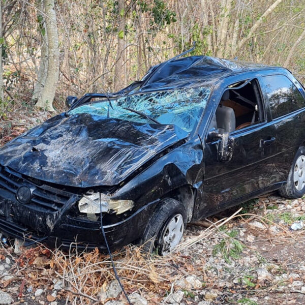 Cancún: Conductor destroza su auto en accidente y desaparece