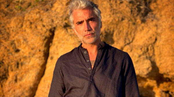 Alejandro Fernández celebra sus 50 años superando al Covid-19