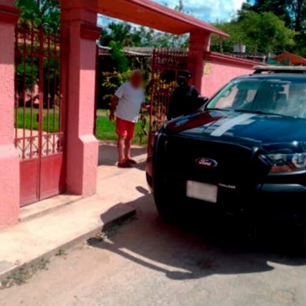 Engañan a abuelito con comprar su auto y terminan golpeándolo y robándole en Oxkutzcab