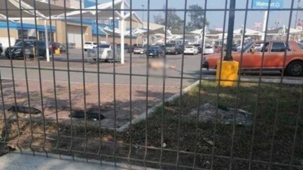 Asesinan a un sujeto en centro comercial de Tamaulipas