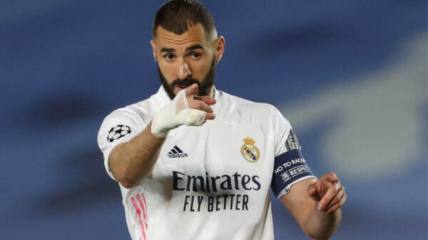 Real Madrid le arrebata el Clásico al Barcelona