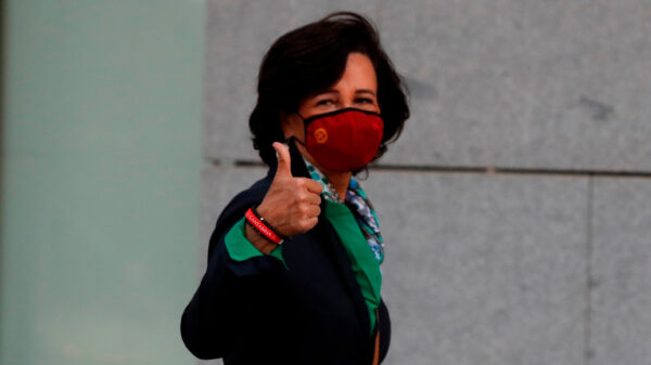 Reitera presidenta de Santander, confianza para invertir en México