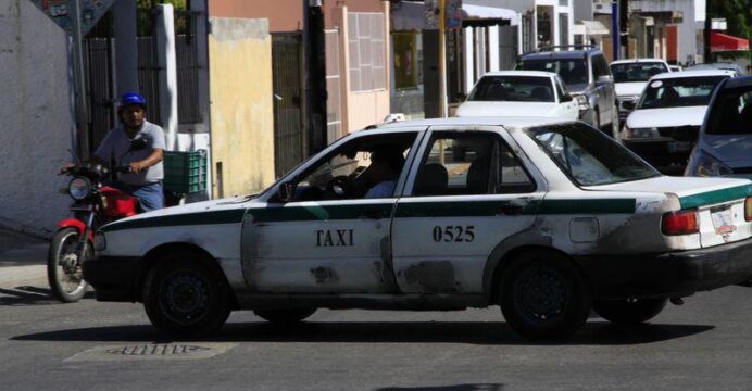 En Quintana Roo sacarán de circulación más de 4 mil taxis chatarra; unidades no brindan seguridad ni a choferes ni a los usuarios.