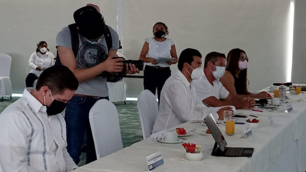 No convencen a empresarios del CCE propuestas de candidatos