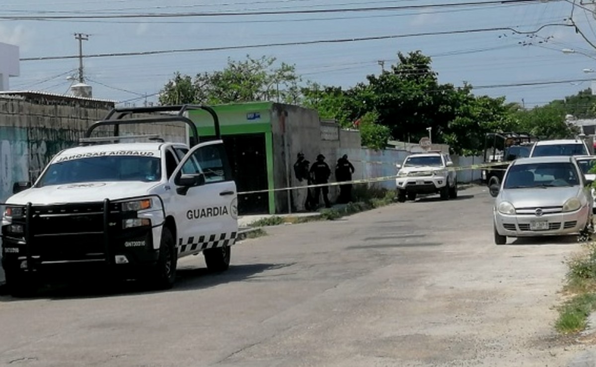Detienen a un hombre y una mujer en cateo realizado en Vergel II, Mérida