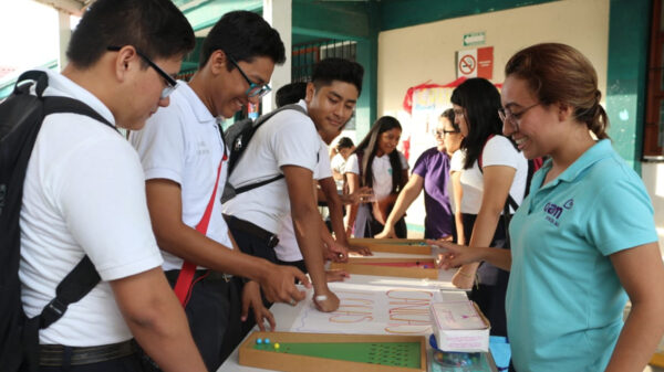 Esperan padres de familia reinicio de clases presenciales en tres meses