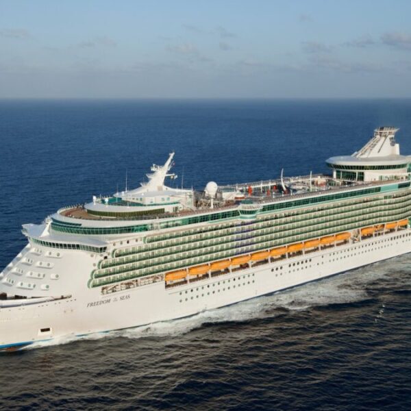 Confirman para el 12 de junio arribo de crucero de Royal Caribbean a Cozumel.