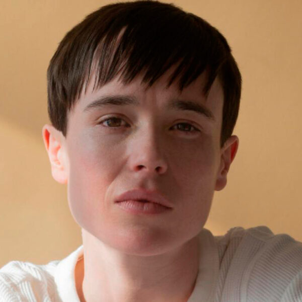 Elliot Page revela sentirse feliz haberse quitado sus senos