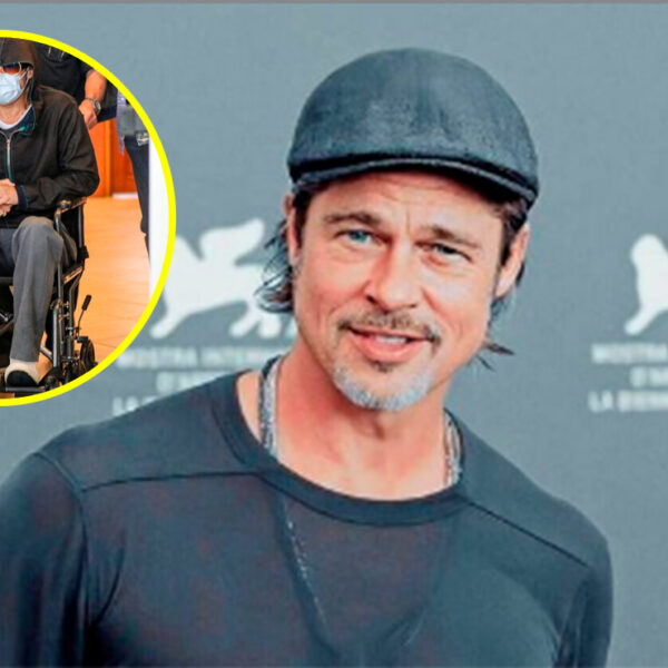 Encuentra a Brad Pitt saliendo de un hospital con silla de ruedas