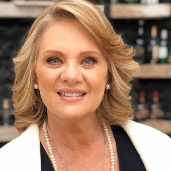 Erika Buenfil prefiere las redes sociales que la actuación