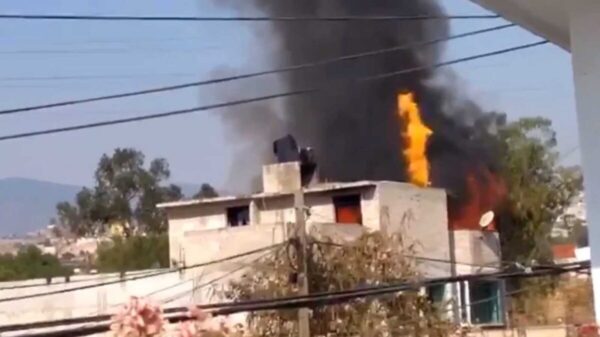 Se registra explosión en un domicilio en Ciudad de México