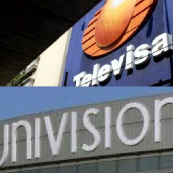 Celebra AMLO fusión Televisa-Univisión e impuestos que reporta