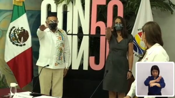 Rinde ‘Huacho’ Magaña protesta como regidor en el Cabildo benitojuarense.