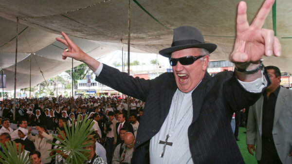 Presentarán a Onésimo Cepeda como candidato a diputado