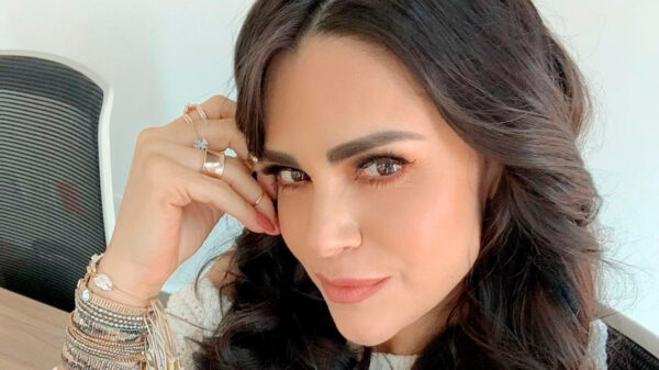 Luz Elena confronta a un hombre en aeropuerto de Cancún