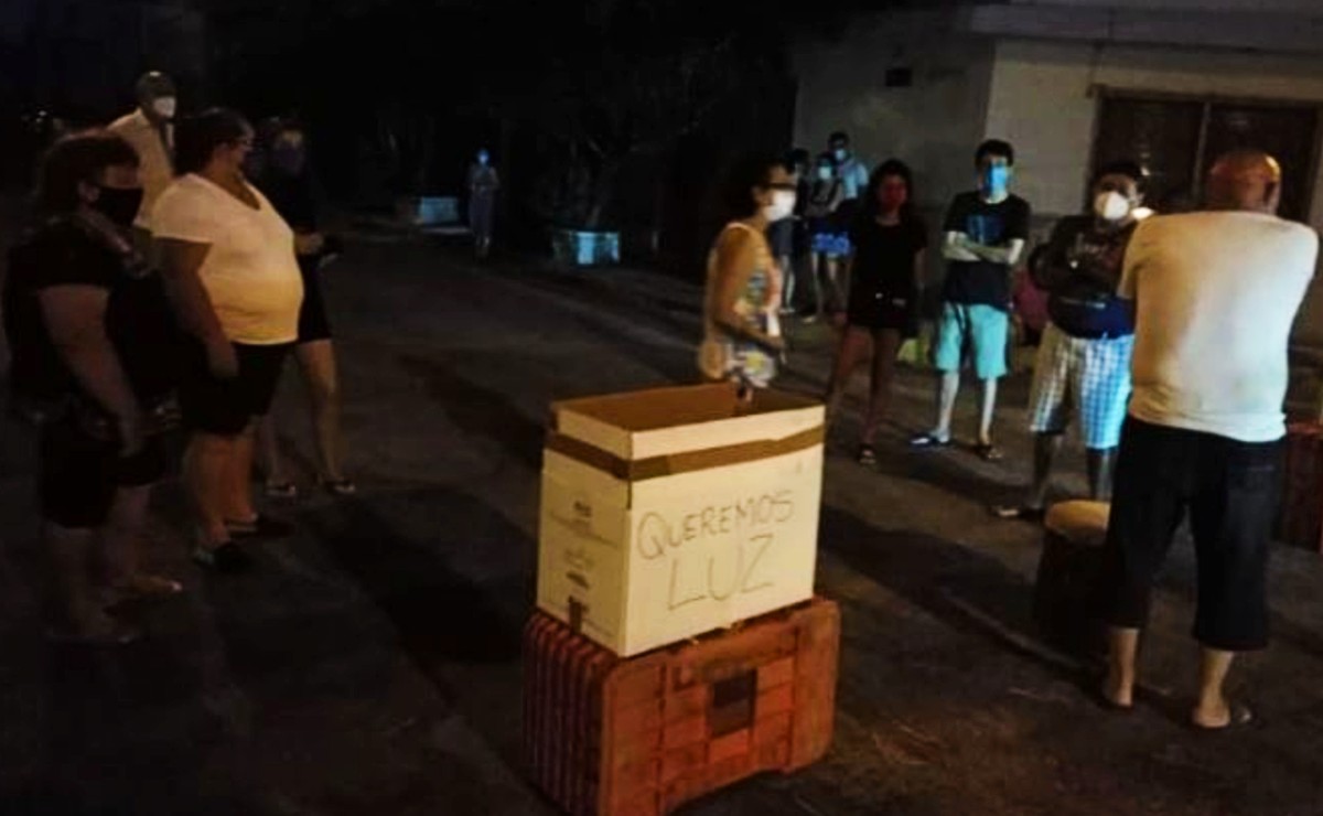 Colonias de Mérida se quedan sin luz por casi 24 horas