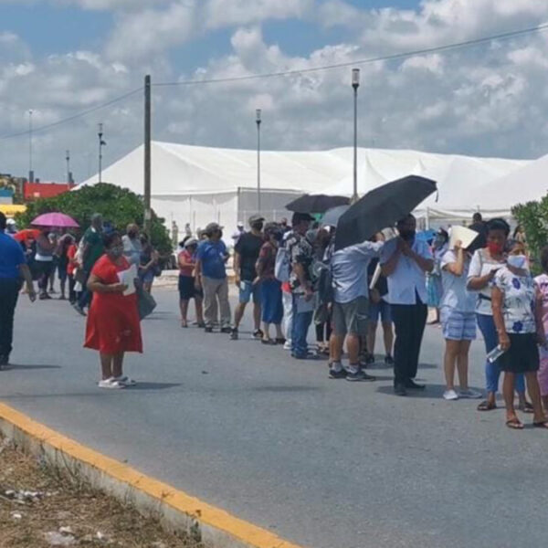 Maestros requieren 40 mil vacunas covid-19 en Quintana Roo