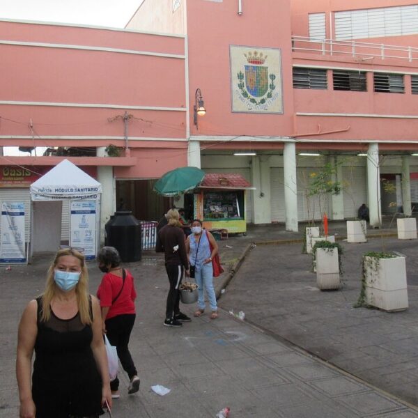 Anuncian ampliación de horarios en mercados de Mérida