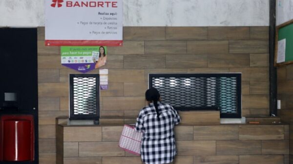 Suben casi 21 % remesas en primer bimestre de 2021: BdeM