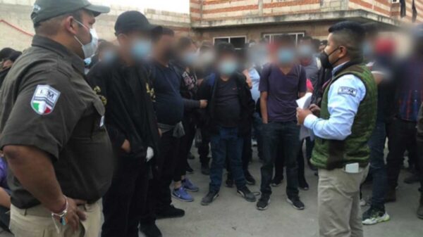 Detienen a 136 migrantes en un domicilio de Tlaxcala