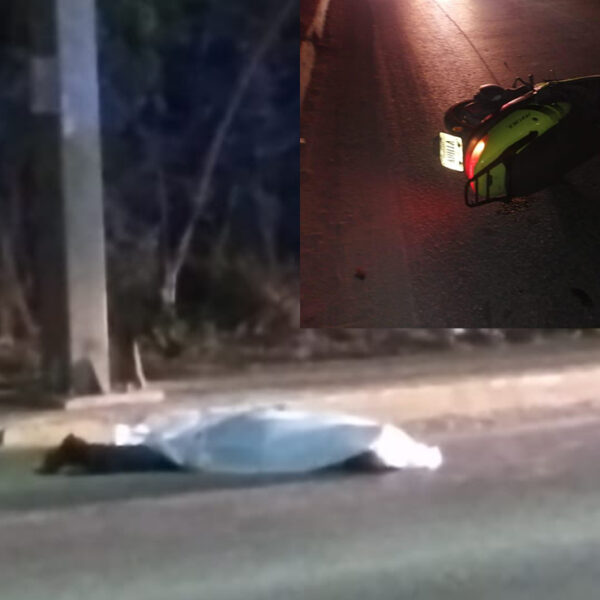 Cancún: Motociclista pierde la vida al volarse un paso peatonal