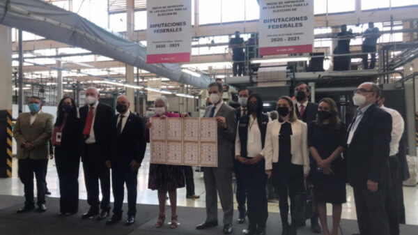 INE, debe ser discreto y neutral: SG; es legal e imparcial: Córdova