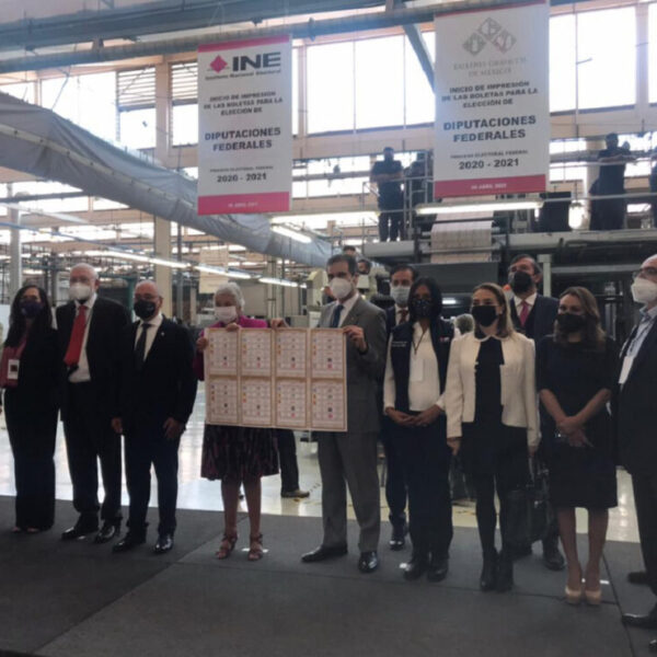 INE, debe ser discreto y neutral: SG; es legal e imparcial: Córdova