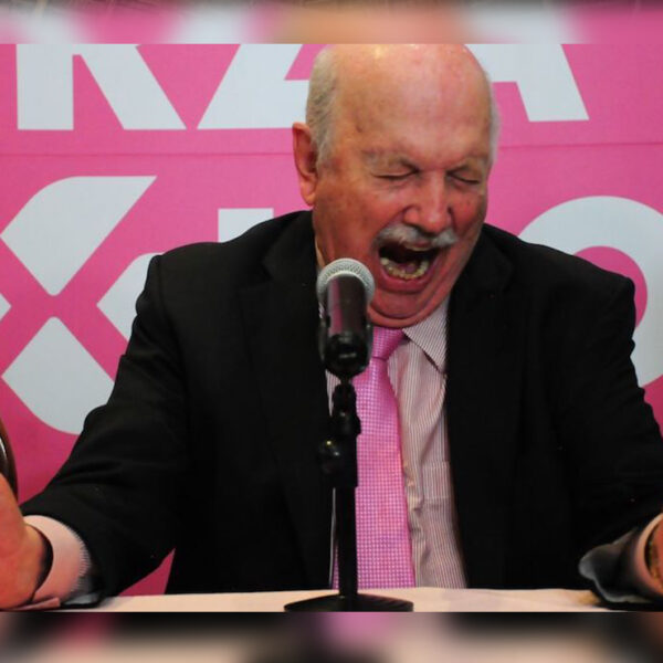 Se "raja" Onésimo Cepeda, ya no será candidato