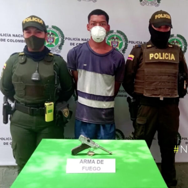 Desarrapado y en chanclas, atracaba con una pistola de medio millón de pesos