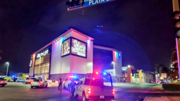 Reaccionan cancunenses ante amenaza de bomba en zona hotelera