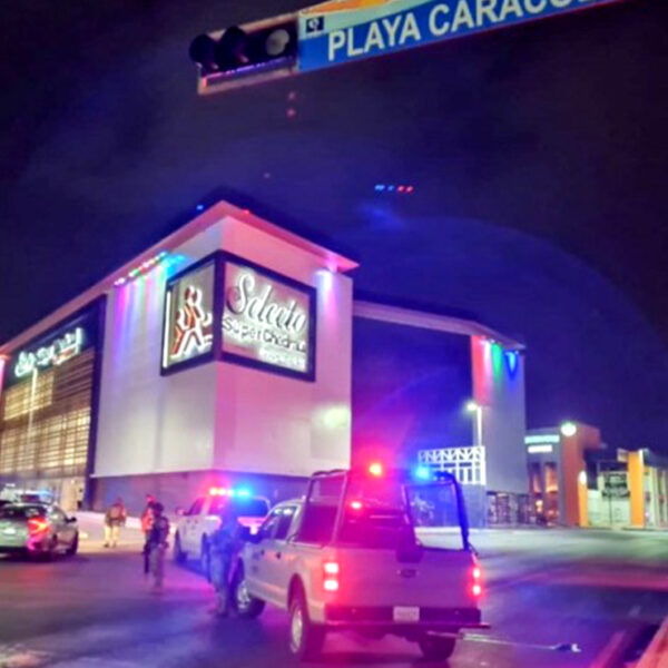 Reaccionan cancunenses ante amenaza de bomba en zona hotelera