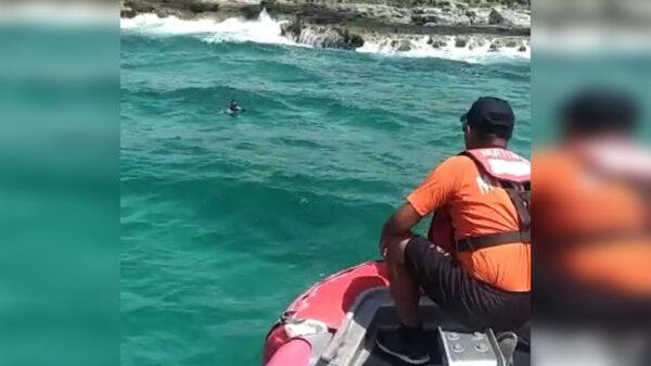 Buzo extraviado en aguas quintanarroenses es rescatado por la Marina