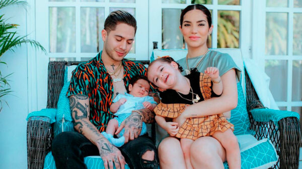 Revelan fotos del bebé de Kimberly Loaiza y Juan de Dios Pantoja