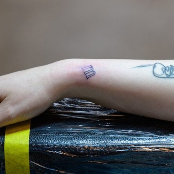 ¿Quieres tatuarte pero temes arrepentirte? Crean tinta que desaparece en un año